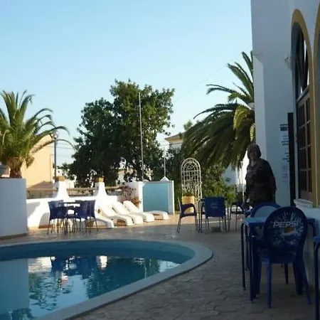 Agua Marinha Rosa- Албуфейра