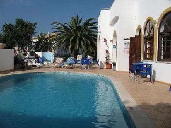 Agua Marinha Rosa- Албуфейра