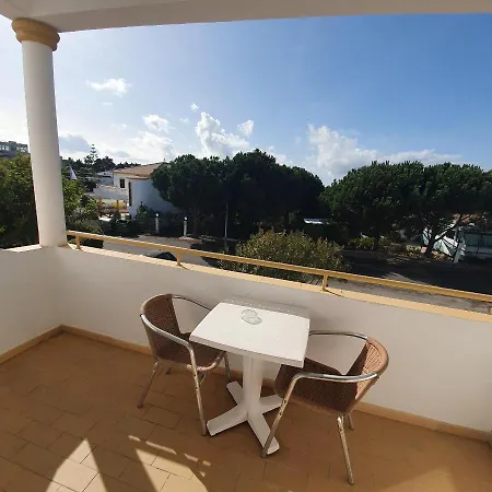 Отель Agua Marinha Rosa- Албуфейра