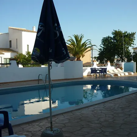 Otel Agua Marinha Rosa-